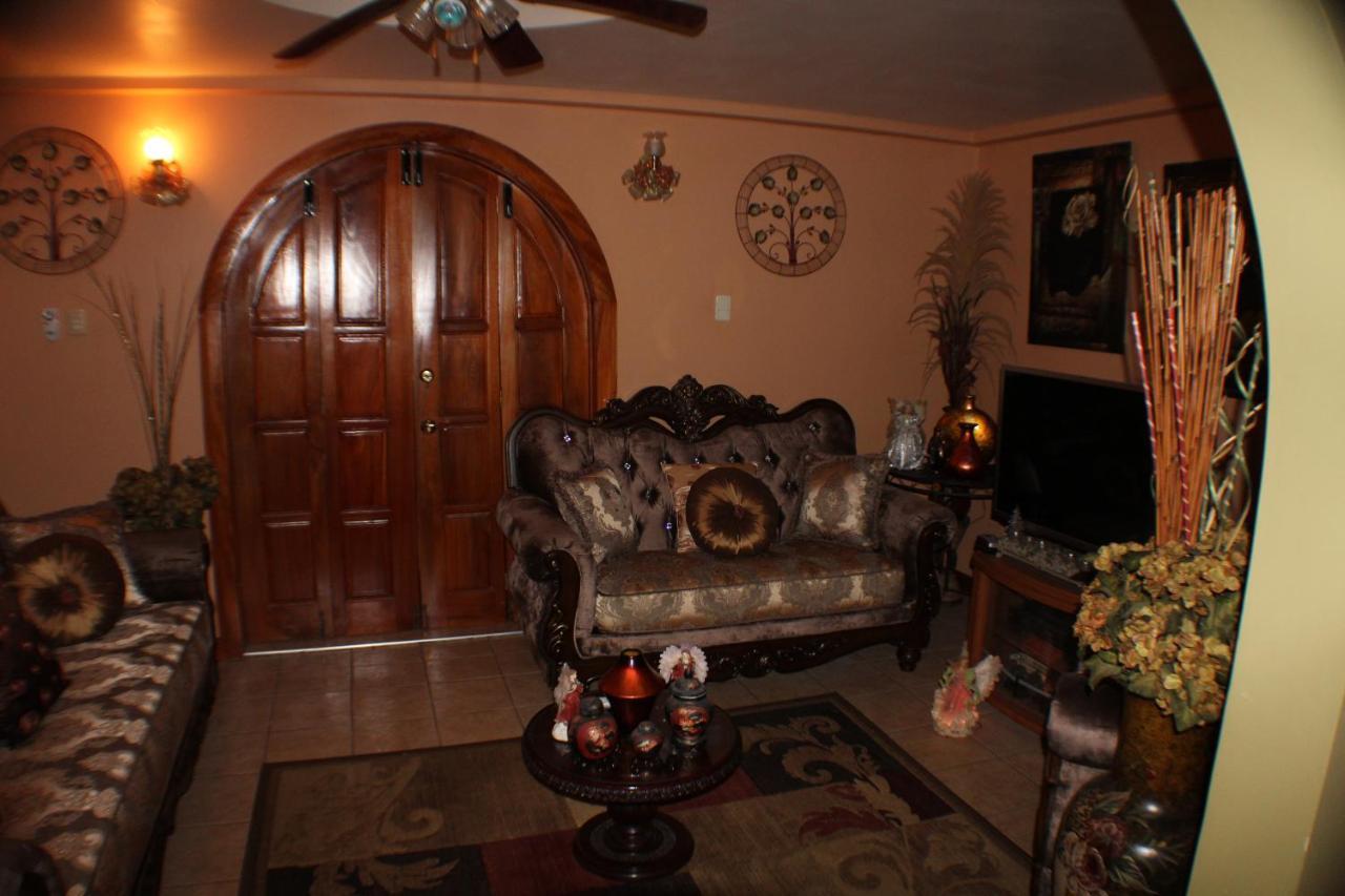 Bed and Breakfast Native Abode Bon Accord Village Exteriér fotografie