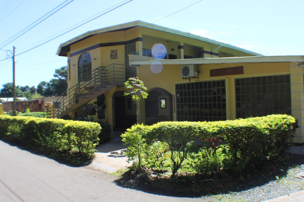 Bed and Breakfast Native Abode Bon Accord Village Exteriér fotografie